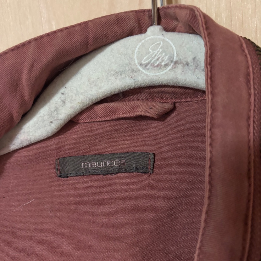 2 light jackets - Picture 5 of 5